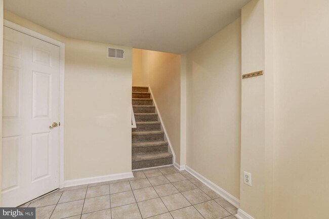 Building Photo - 10263 Magnolia Grove Dr
