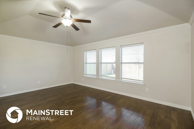 Building Photo - 2520 Castle Pines Dr