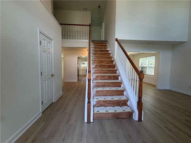 Foto del edificio - 2845 Factor Walk Blvd