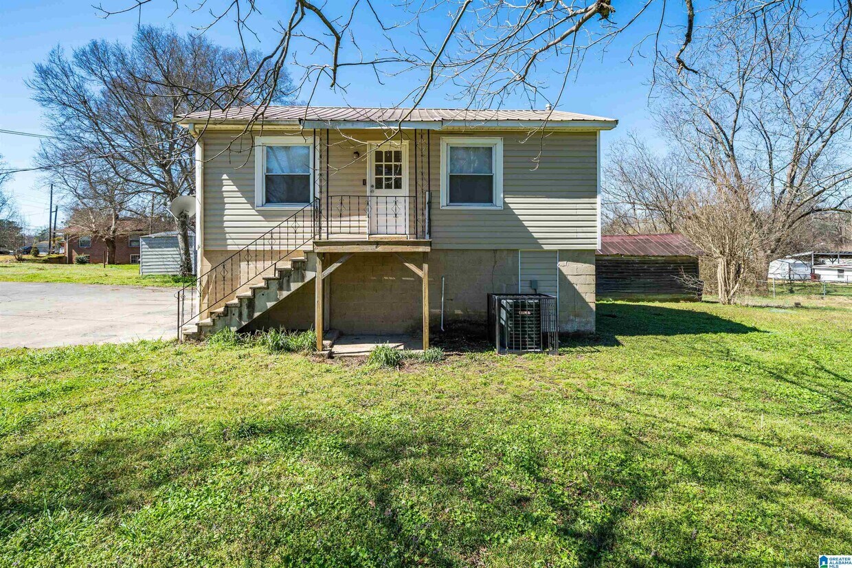 Primary Photo - 1448 Hueytown Rd
