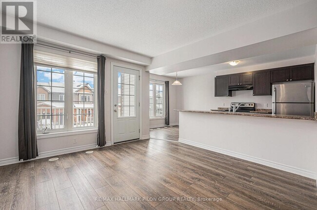 Photo du bâtiment - 116 Sunshine Crescent