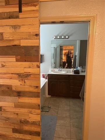 Building Photo - 8508 Axis Deer Run
