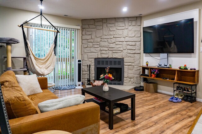Foto del edificio - 850 Tenderfoot Hill Rd
