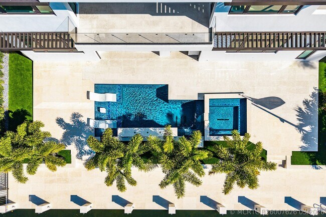 Foto del edificio - 2650 NE 48th Ct