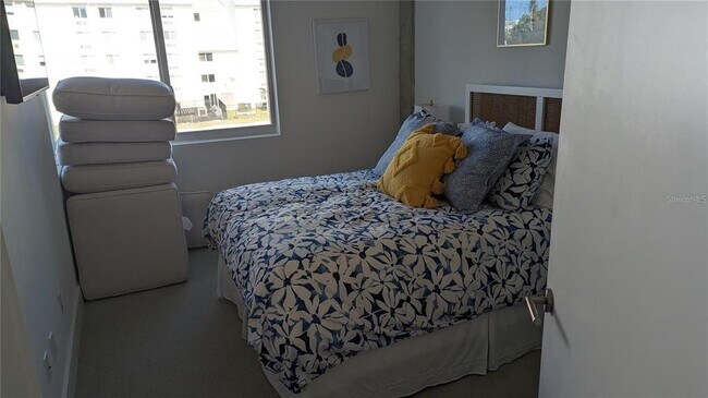 Building Photo - 332 Cocoanut Ave