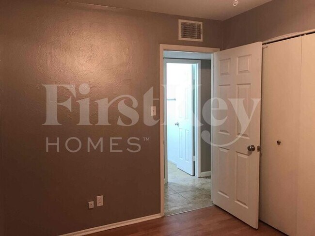 Foto del edificio - 4641 N 71st Ave