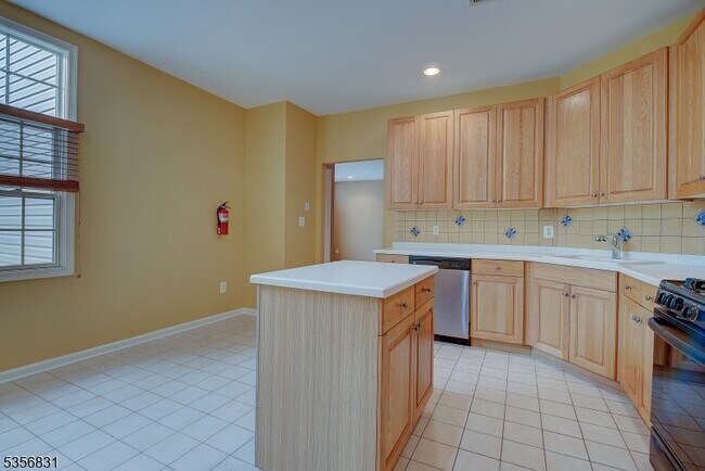 Foto del edificio - 608 Kensington Ln