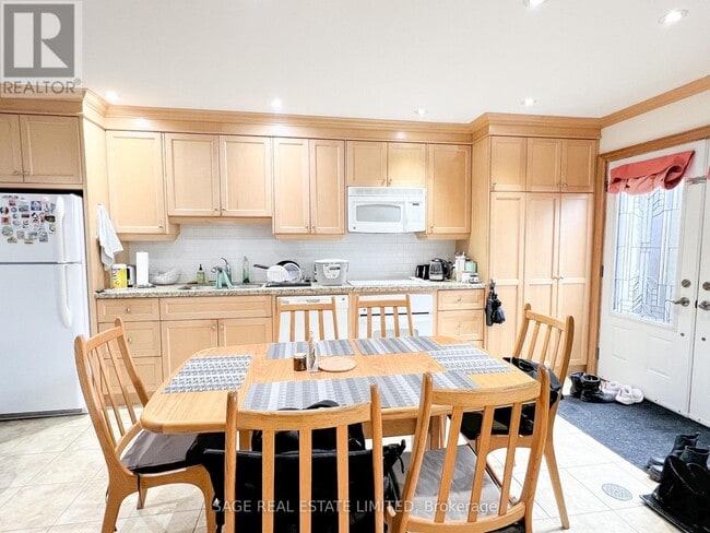 Building Photo - 18 Rivercrest Rd