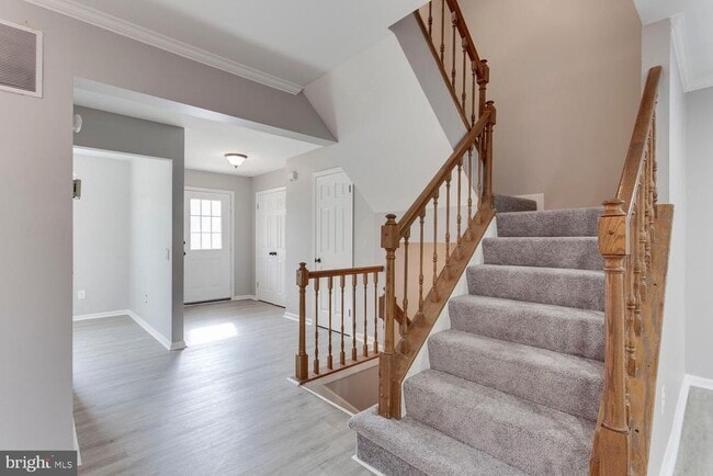 Building Photo - 304 Crescendo Way