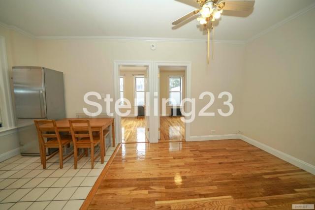 Building Photo - 2 bedroom in ASTORIA NY 11106