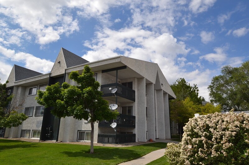 233 E Hill Ave Unit 3, Murray, UT 84107 Condo for Rent in Murray, UT