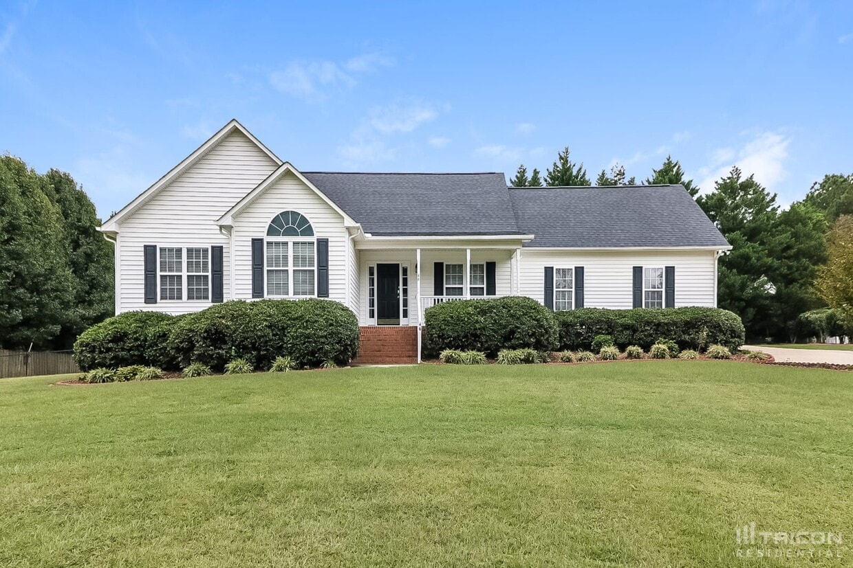 Primary Photo - 46 Albemarle Drive Clayton NC