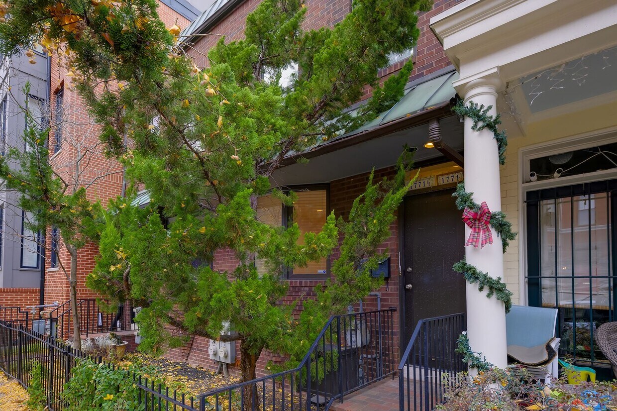 Photo - 1771 Swann St. NW