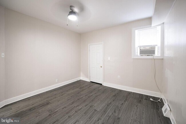 Foto del edificio - 5847 Willows Ave