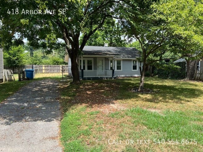 Building Photo - 418 Arbor Ave SE