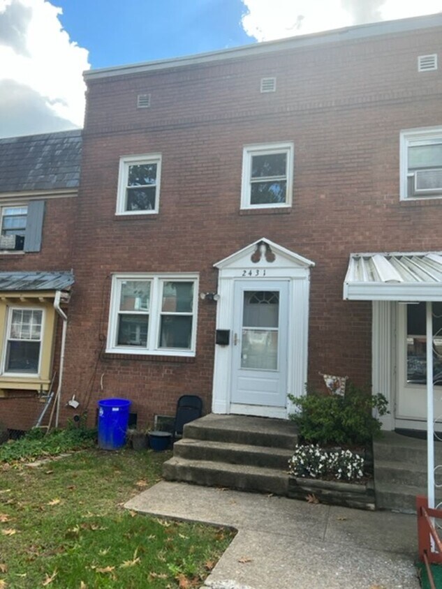Foto principal - $1,250 harrisburg 3 bedroom house for rent