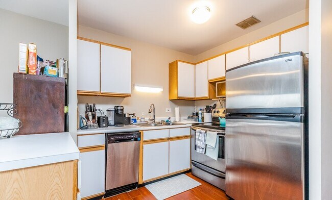 Foto del edificio - 607 W Wrightwood Ave