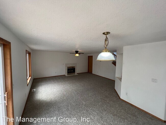 Foto del edificio - 4 br, 2.5 bath House - 8817 NE 131st Avenue