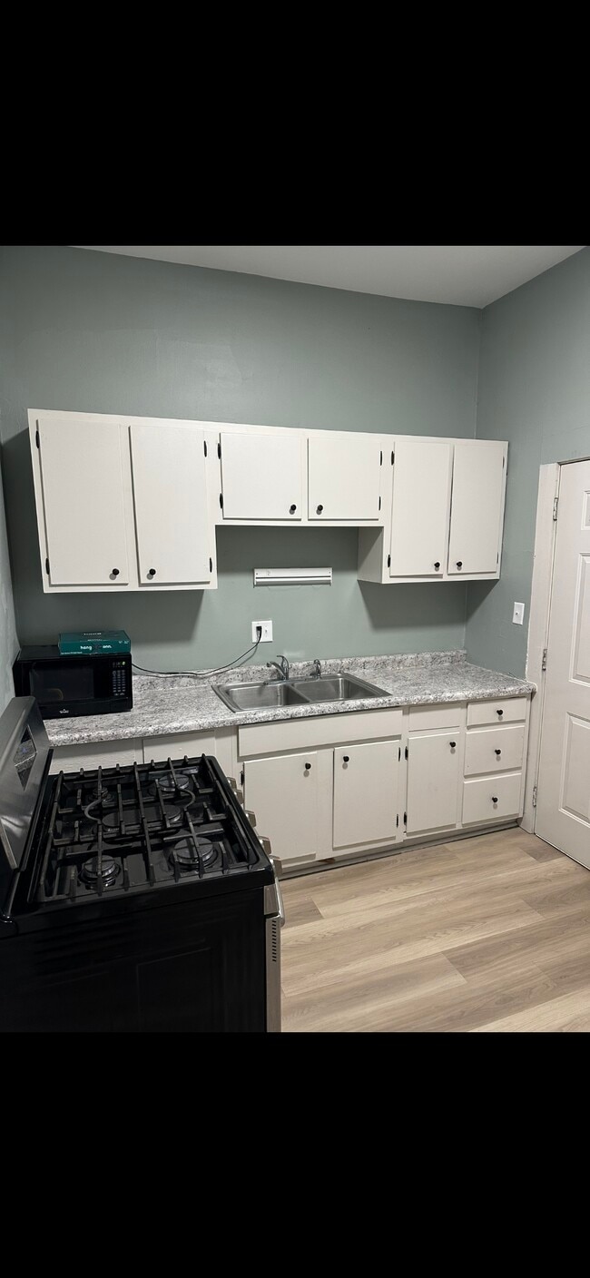 Foto del edificio - 1329 7th Ave