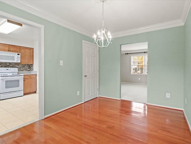 Foto del edificio - 8403 Thompson Rd