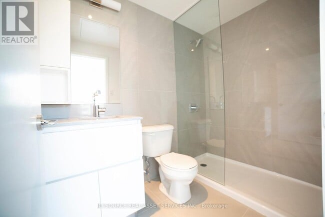 Photo du bâtiment - 30 Baseball Pl