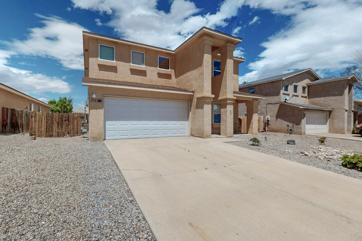 Foto principal - 5323 Ridge Rock Ave NW