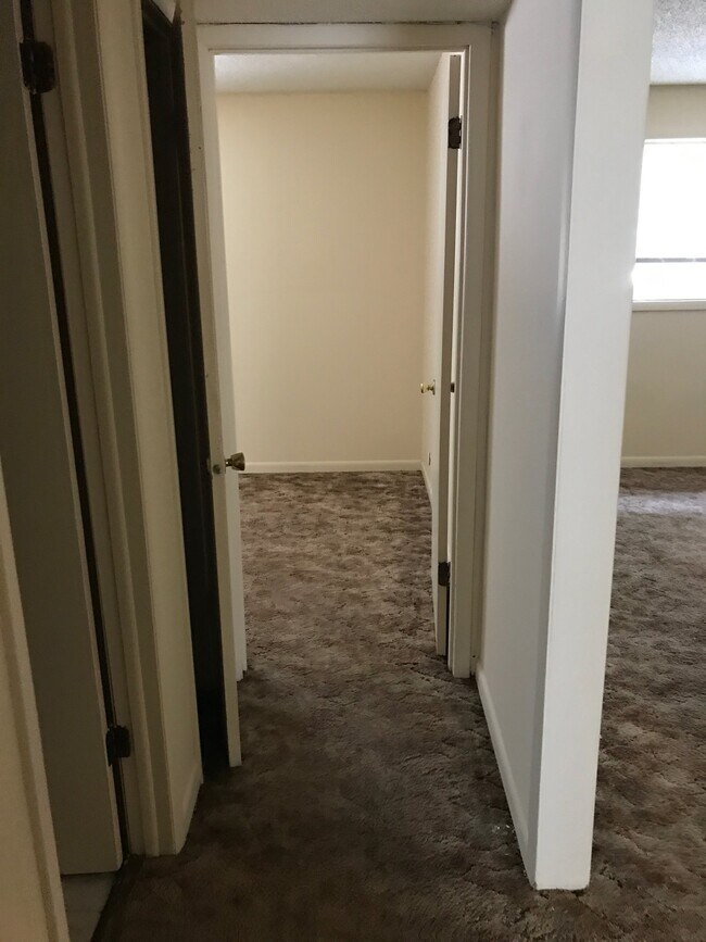 Foto del edificio - 1340 E McDaniel St