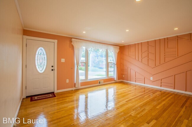 Building Photo - 3 br, 4 bath House - 4014 Highview Dr