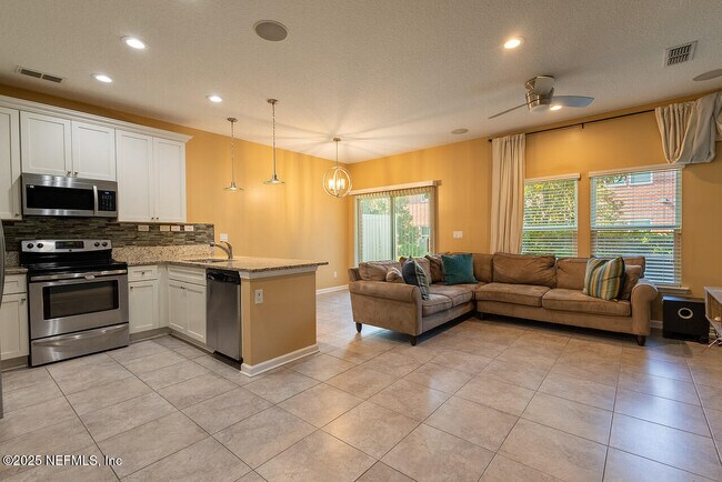 Foto del edificio - 9439 High Meadow Ln