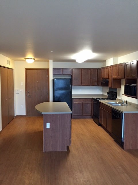 Kingston Village Apartments - Cedar Rapids, IA | Apartments.com