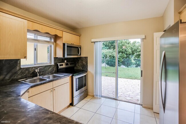 Building Photo - 3 br, 2 bath House - 20904 SW 88th Pl