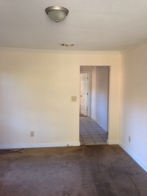 Building Photo - 5505 Lucille St