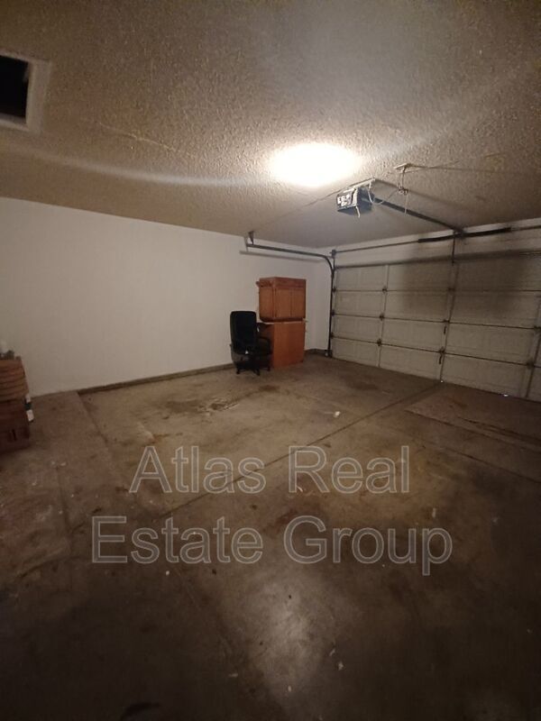 Foto del edificio - 9358 N Hampshire Dr