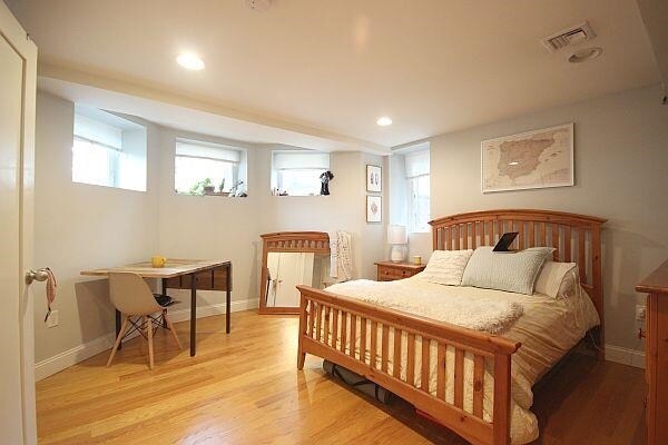 Building Photo - 1135 Bloomfield St