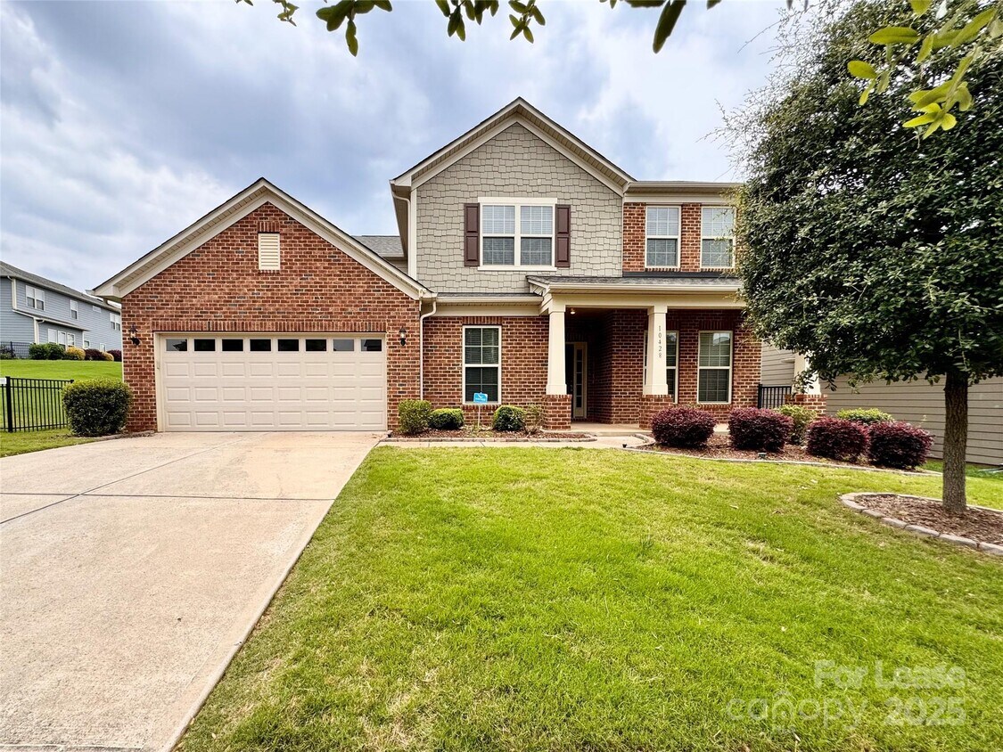 Primary Photo - 10428 Honeyfur Ct