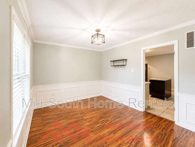 Building Photo - 6934 Wynterhall Dr