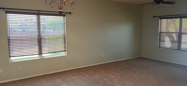 Building Photo - Rancho Del Lago 4 beds 2 Baths 2166 square...