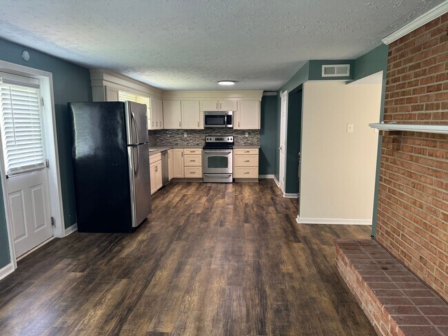 Foto del edificio - 1085 Claymont Dr