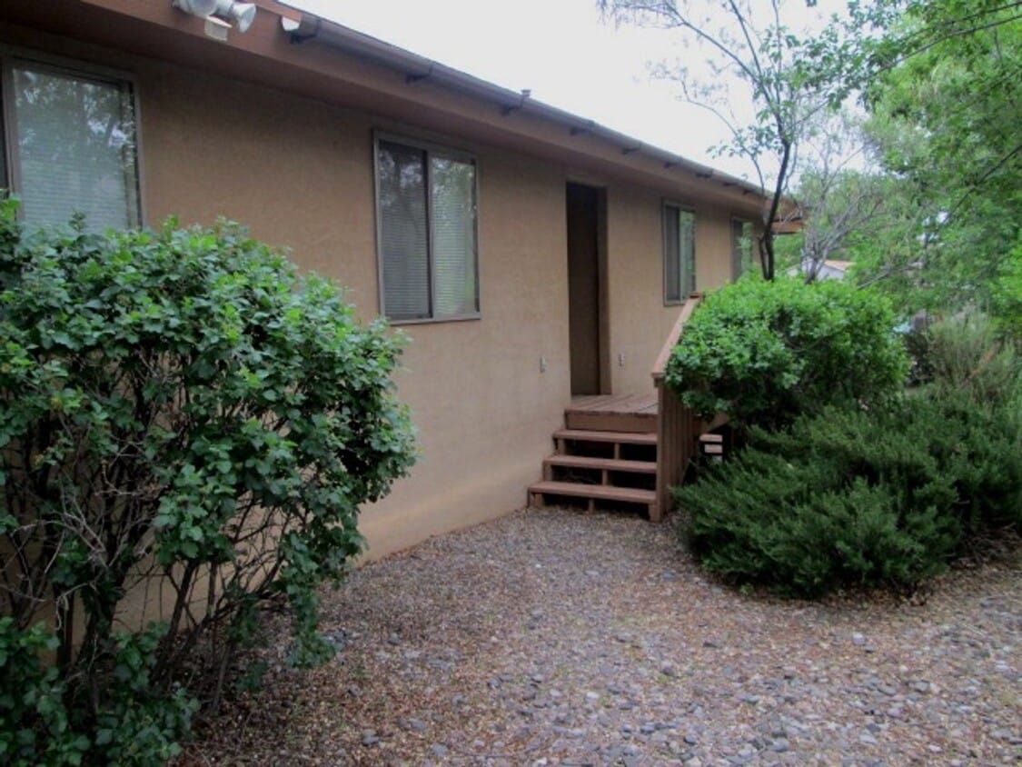 Primary Photo - 1507 N Georgia St