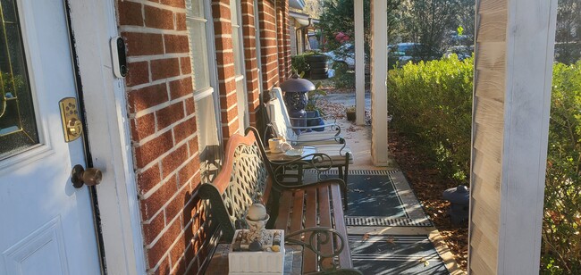 Building Photo - 2620 Moody Ave