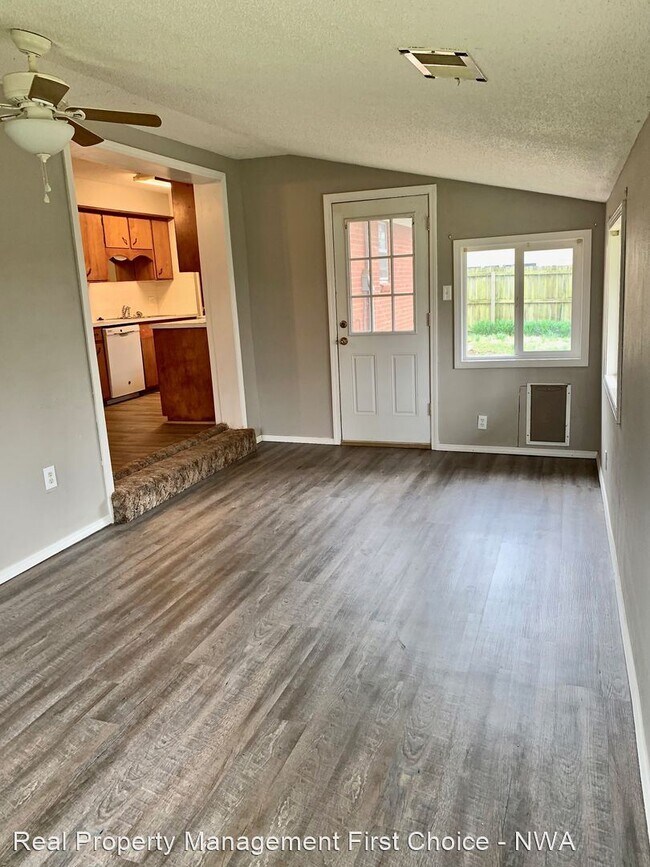 Foto del edificio - 3 br, 2 bath House - 309 SE B Street
