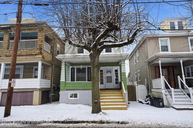 Foto del edificio - 239 Division St