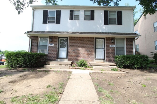 Building Photo - 2 Bedroom 1 Bath Duplex In The Waldo Area