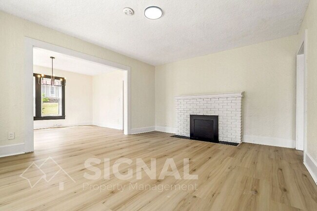 Foto del edificio - 425 Oak St