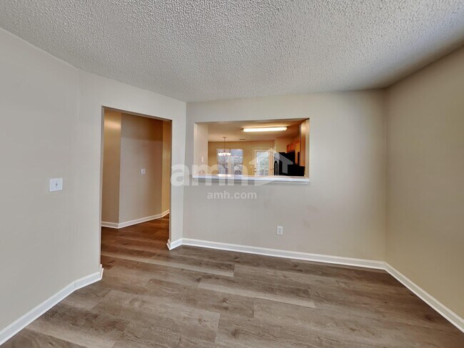 Foto del edificio - 4440 Grove Dr NW