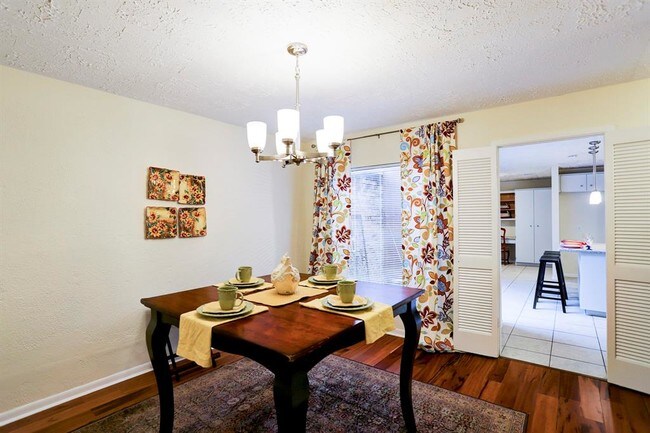 Foto del edificio - 14223 Woodnook Dr
