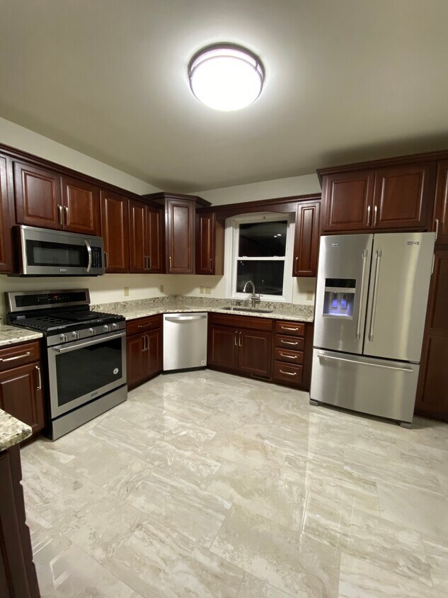 1324 Rutledge St Unit 1, Madison, WI 53703 Apartments in Madison, WI