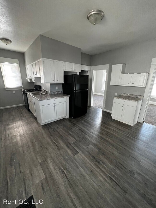 Foto del edificio - 3 br, 1 bath House - 1723 W. Locust Street