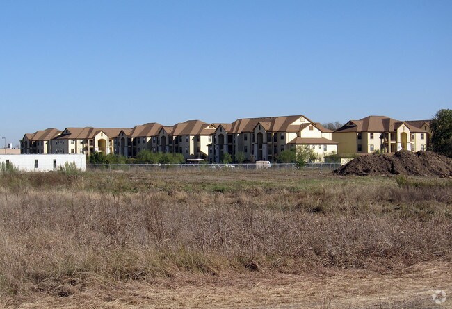 Artisan At Mission Creek Apartments San Antonio Tx Apartments Com