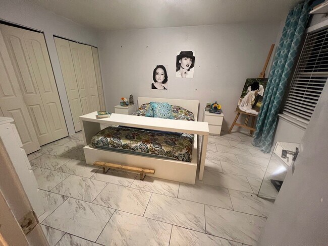 Bedroom - 2415 Lawrenceville Hwy